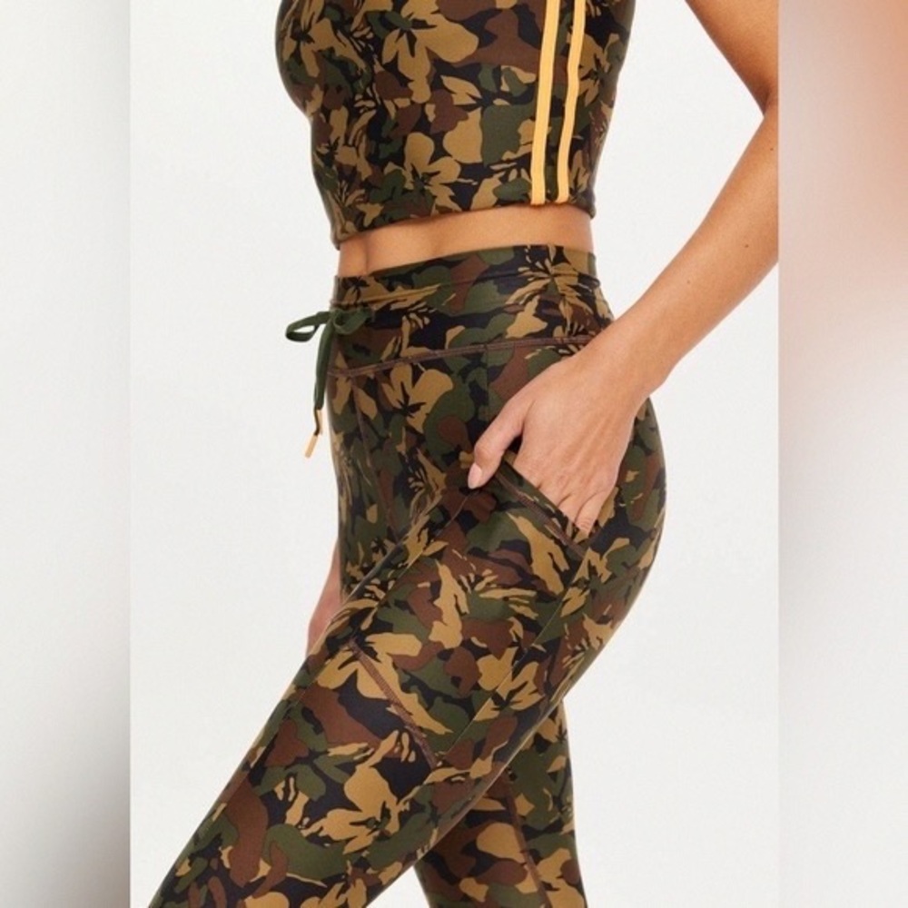 High-Waist Camo Leggings - Green Camo